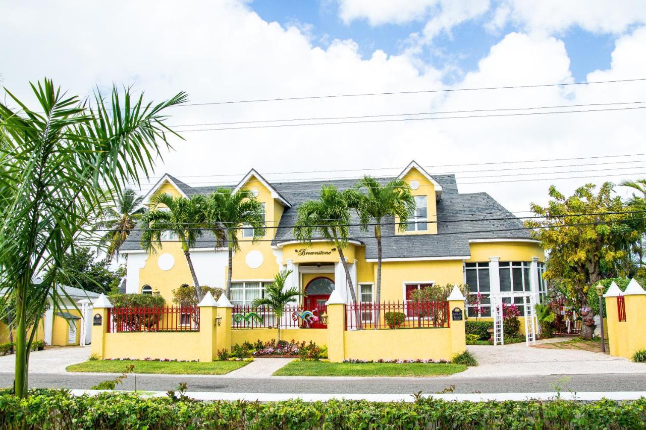 Brownstone Guesthouses Nassau Ngoại thất bức ảnh